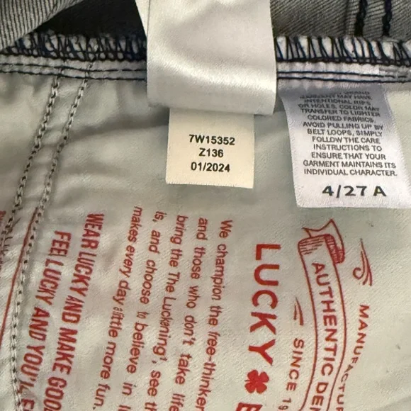 Lucky Brand Sweet Straight Jeans Mid Rise Light Wash Denim - Picture 8 of 12